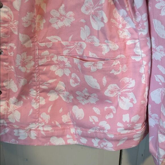 Pink Floral Button-Up Jacket - Picture 11 of 11